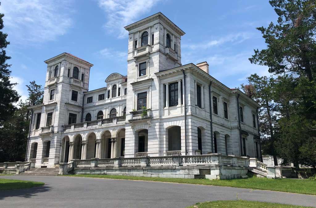 Featured image for the Exploring Swannanoa Palace in Afton, VA Landmark Page